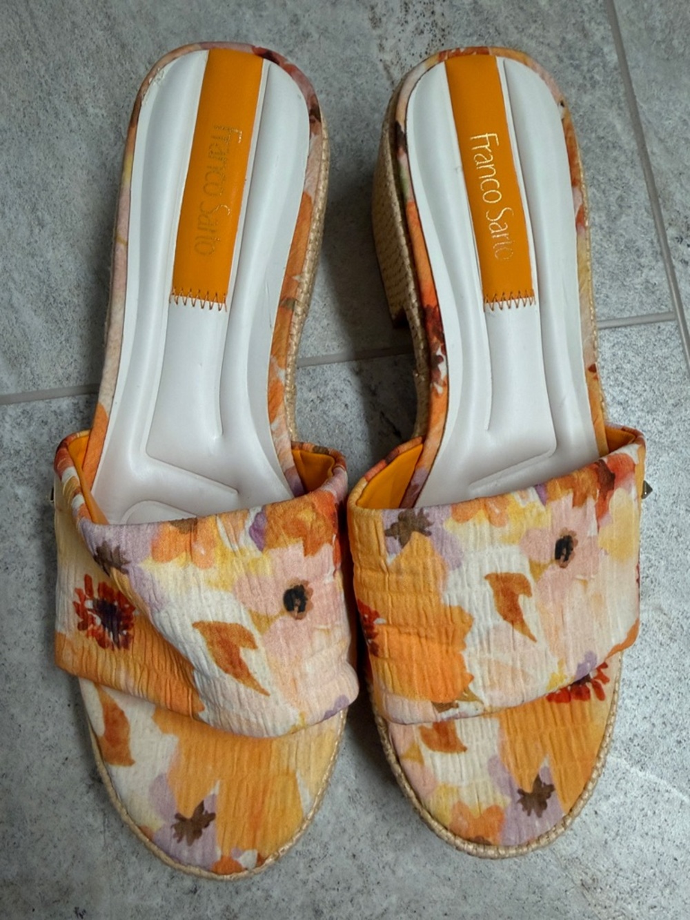 New Franco Sarto Orange Floral chunky sandals Size 8